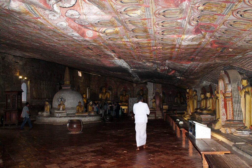 Dambulla cave temple interior